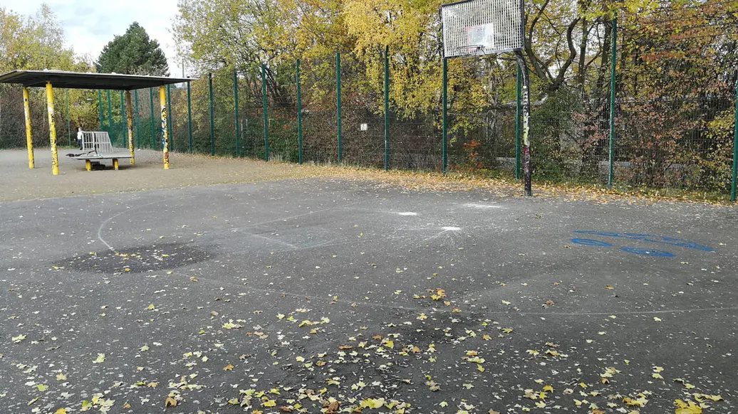 Neugestaltung der öffentlichen Sport- und Freizeitanlage an der Krakauer Straße