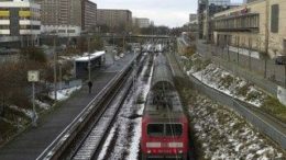 Sieht man derzeit nicht in Gr?nau: S-Bahn-Zug der Linie 1. Foto: Andr? Kempner